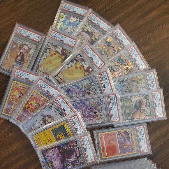 Pokemon Mystery Box, GUARANTEED PSA 10 Graded Card and many more possible HITS ! - Picture 1 of 5